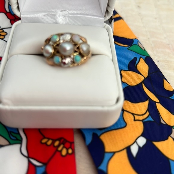 Authentic antique 14 karat gold ring